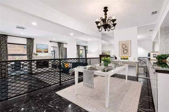 9321 Burton Way A, Beverly Hills, CA 90210