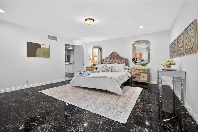9321 Burton Way A, Beverly Hills, CA 90210