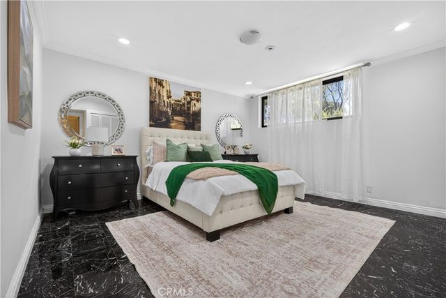 9321 Burton Way A, Beverly Hills, CA 90210