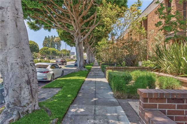 9321 Burton Way A, Beverly Hills, CA 90210