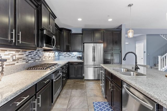 1018 Bellingham Drive, Oceanside, CA 92057