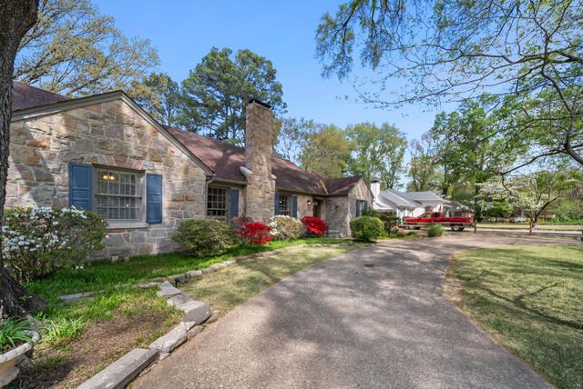 267 N ROSE RD, Memphis, TN 38117