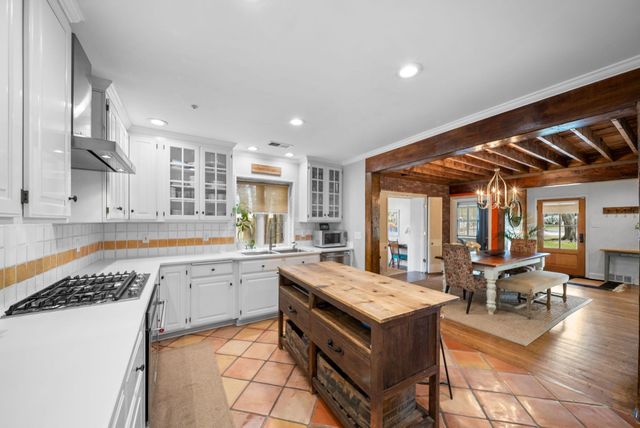 267 N ROSE RD, Memphis, TN 38117