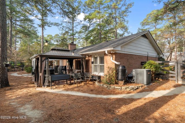 135 Merion Circle, Pinehurst, NC 28374