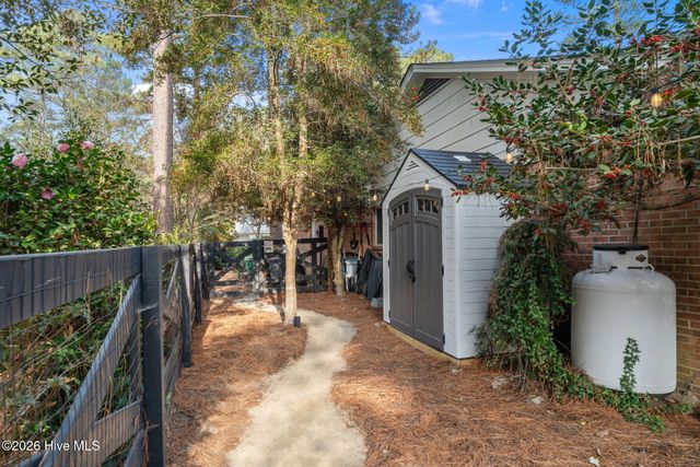 135 Merion Circle, Pinehurst, NC 28374