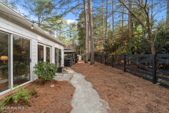 135 Merion Circle, Pinehurst, NC 28374