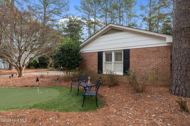 135 Merion Circle, Pinehurst, NC 28374