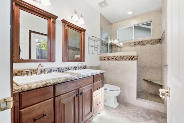 9121 Nola Pl, Orangevale, CA 95662