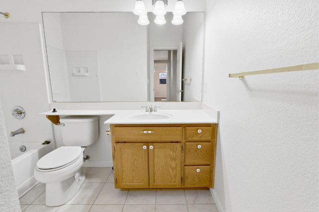 9121 Nola Pl, Orangevale, CA 95662