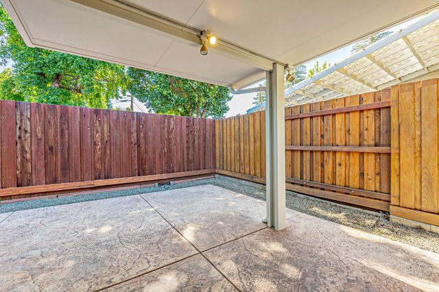 9121 Nola Pl, Orangevale, CA 95662