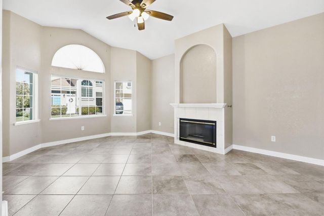 9121 Nola Pl, Orangevale, CA 95662
