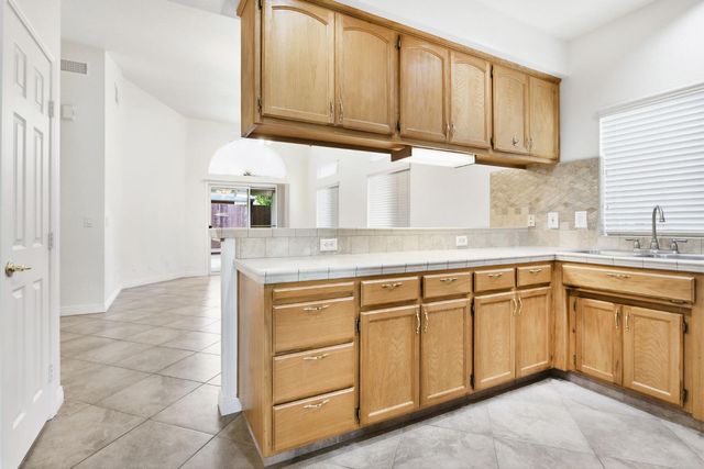 9121 Nola Pl, Orangevale, CA 95662