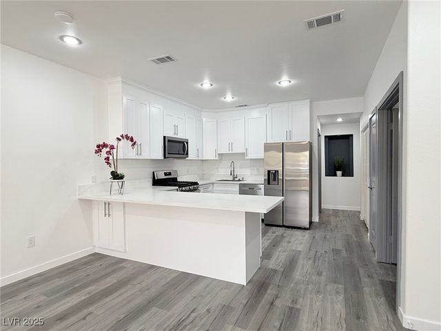 5415 West Harmon Avenue 1006, Las Vegas, NV 89103