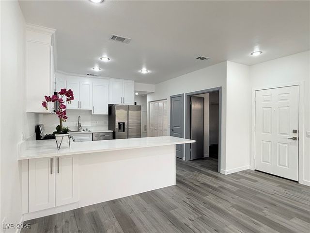 5415 West Harmon Avenue 1006, Las Vegas, NV 89103