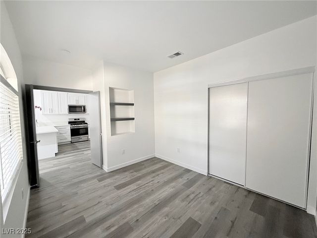 5415 West Harmon Avenue 1006, Las Vegas, NV 89103