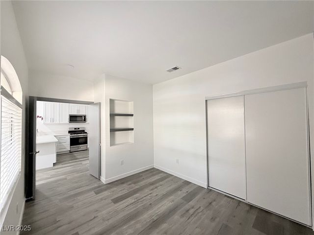 5415 West Harmon Avenue 1006, Las Vegas, NV 89103