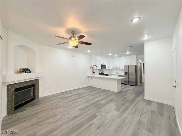 5415 West Harmon Avenue 1006, Las Vegas, NV 89103