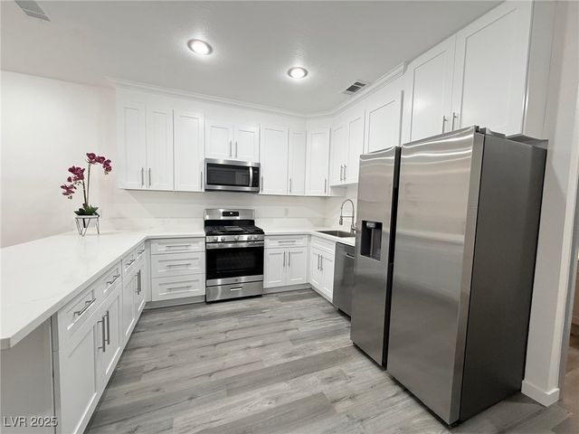 5415 West Harmon Avenue 1006, Las Vegas, NV 89103