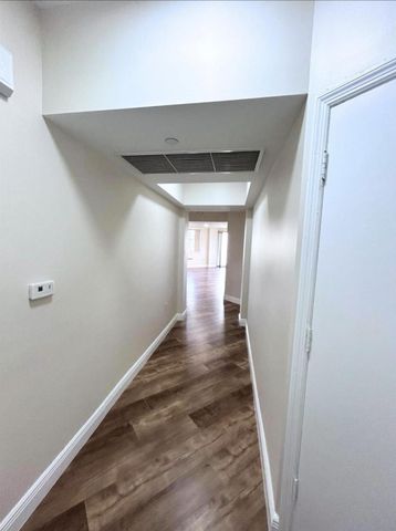 19900 E Country Club Drive 1020, Aventura, FL 33180