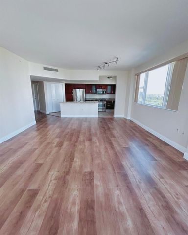 19900 E Country Club Drive 1020, Aventura, FL 33180