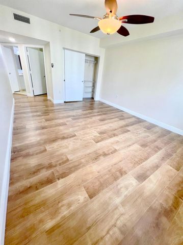 19900 E Country Club Drive 1020, Aventura, FL 33180