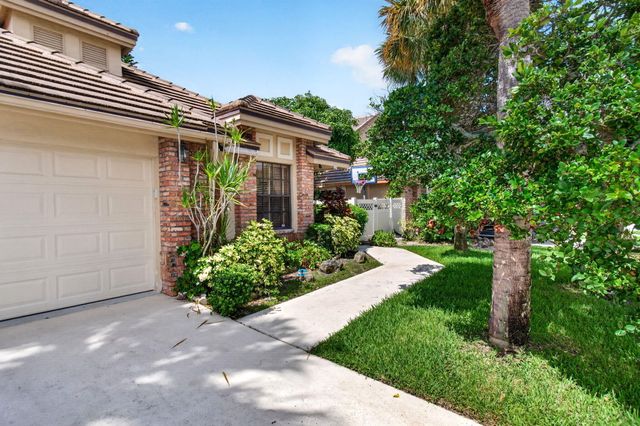 7004 Bitterbush Place, Boynton Beach, FL 33472