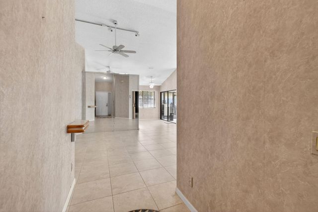 7004 Bitterbush Place, Boynton Beach, FL 33472