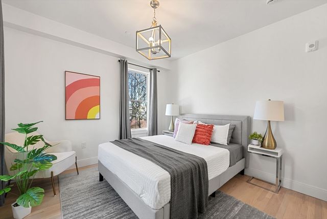 138 Centre St 3, Boston, MA 02124