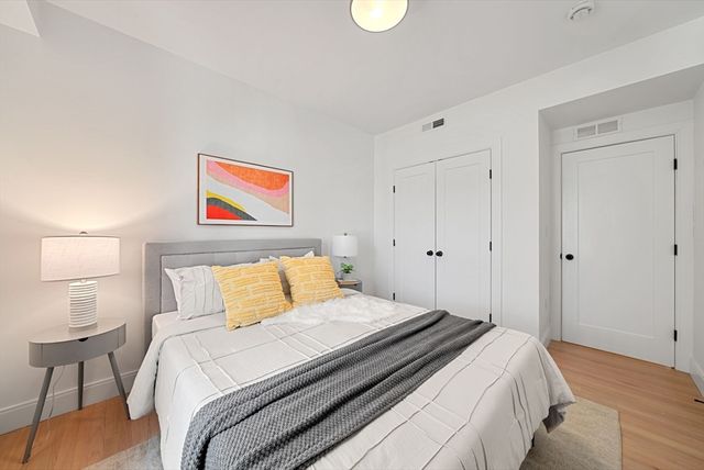 138 Centre St 3, Boston, MA 02124