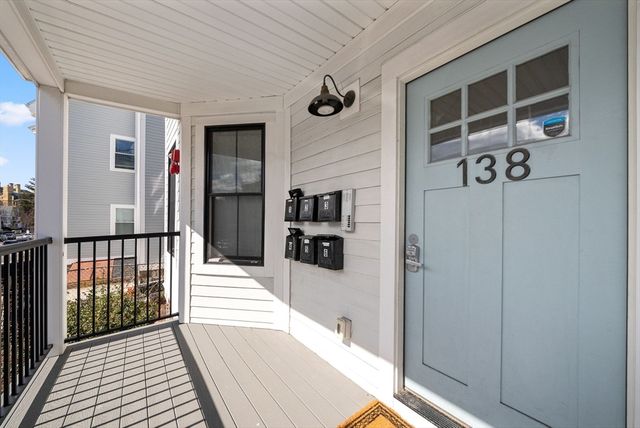 138 Centre St 3, Boston, MA 02124