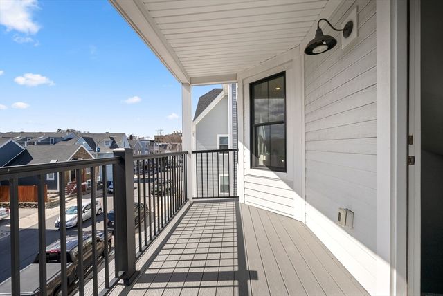 138 Centre St 3, Boston, MA 02124