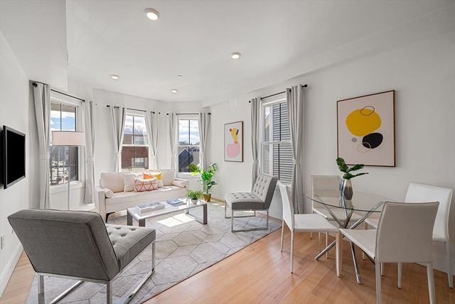 138 Centre St 3, Boston, MA 02124