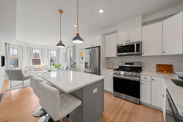 138 Centre St 3, Boston, MA 02124