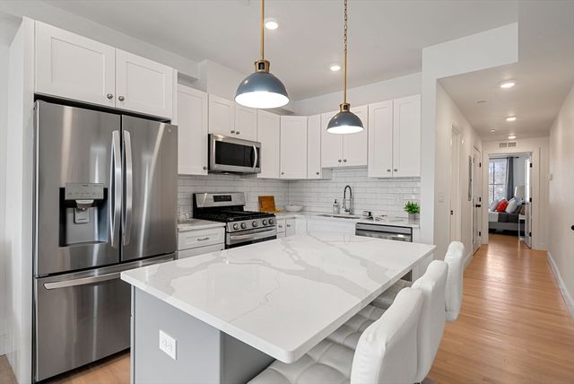 138 Centre St 3, Boston, MA 02124