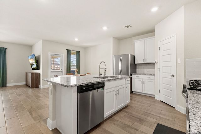572 Lilac Shoals, Cibolo, TX 78108