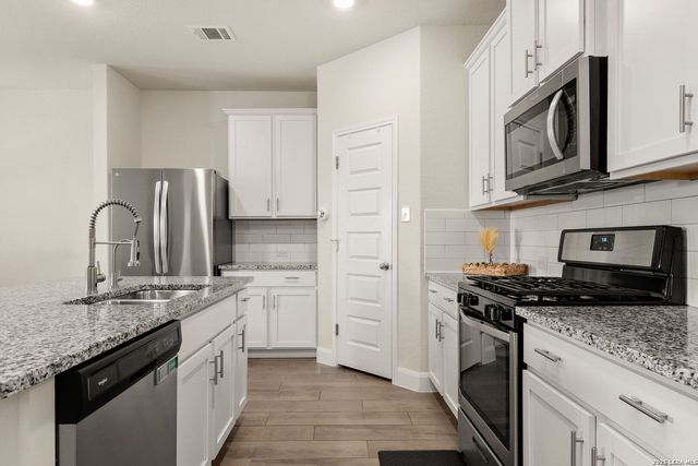 572 Lilac Shoals, Cibolo, TX 78108