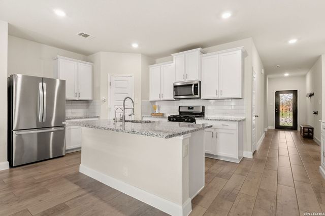 572 Lilac Shoals, Cibolo, TX 78108