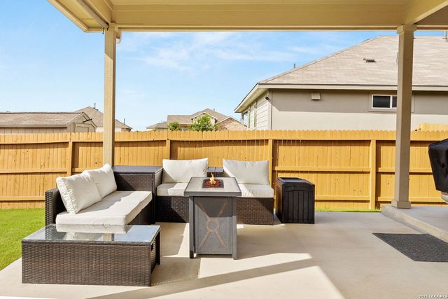 572 Lilac Shoals, Cibolo, TX 78108