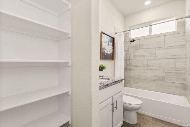 572 Lilac Shoals, Cibolo, TX 78108