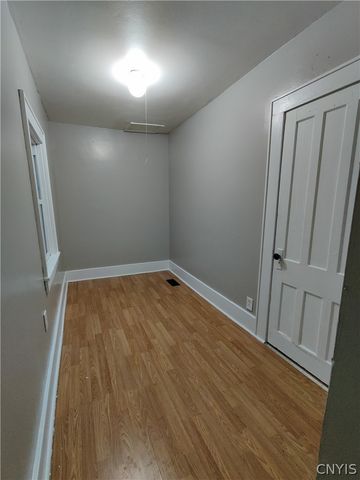 2422 Lodi Street, Syracuse, NY 13208