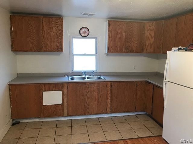 2422 Lodi Street, Syracuse, NY 13208