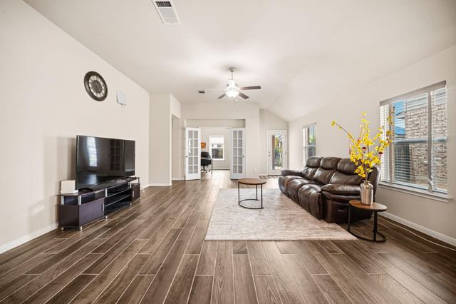 19024 Scoria DR, Pflugerville, TX 78660