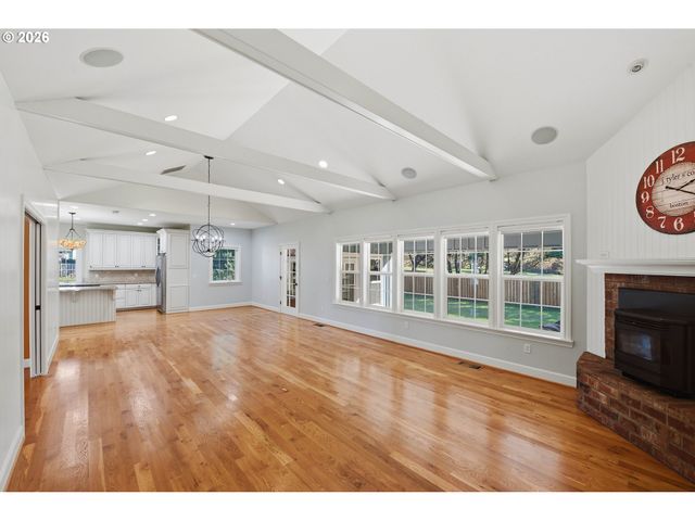 1027 SEABIRD Dr Sw, Bandon, OR 97411