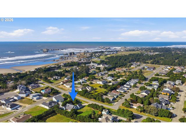 1027 SEABIRD Dr Sw, Bandon, OR 97411