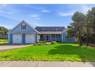 1027 SEABIRD Dr Sw, Bandon, OR 97411