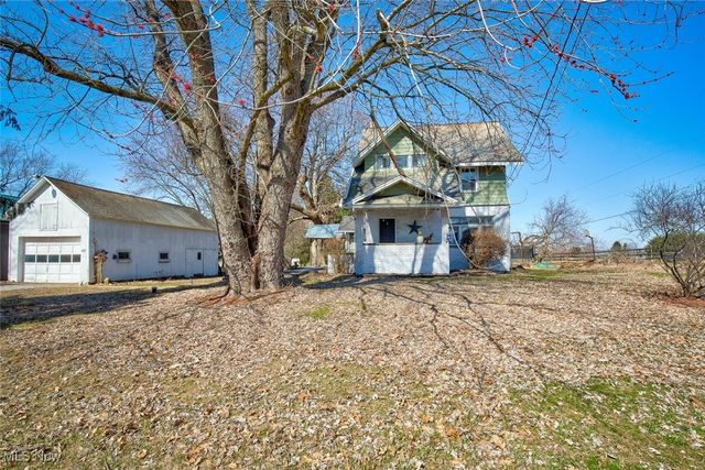 13479 Louisville Street NE, Paris, OH 44669