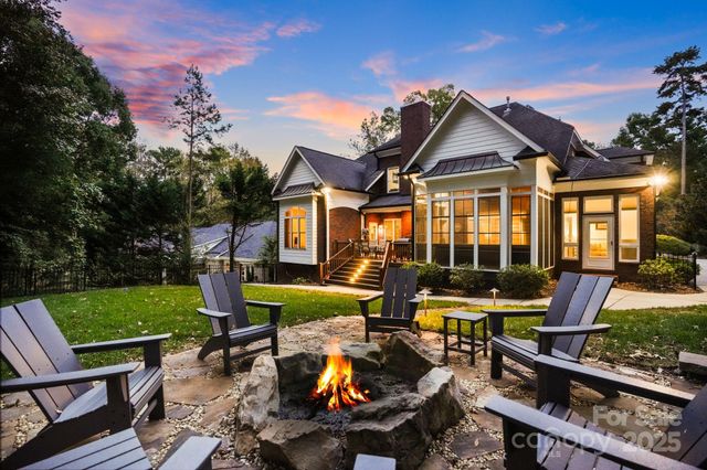 7511 Olde Sycamore Drive, Mint Hill, NC 28227