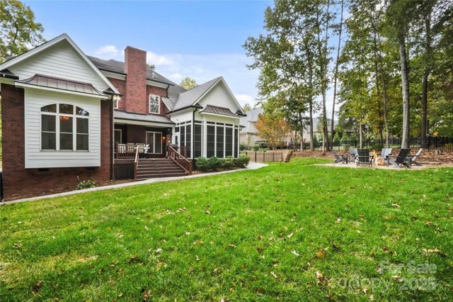 7511 Olde Sycamore Drive, Mint Hill, NC 28227