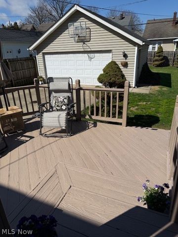 1620 Belle Avenue, Lakewood, OH 44107