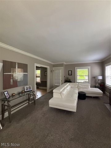 1620 Belle Avenue, Lakewood, OH 44107